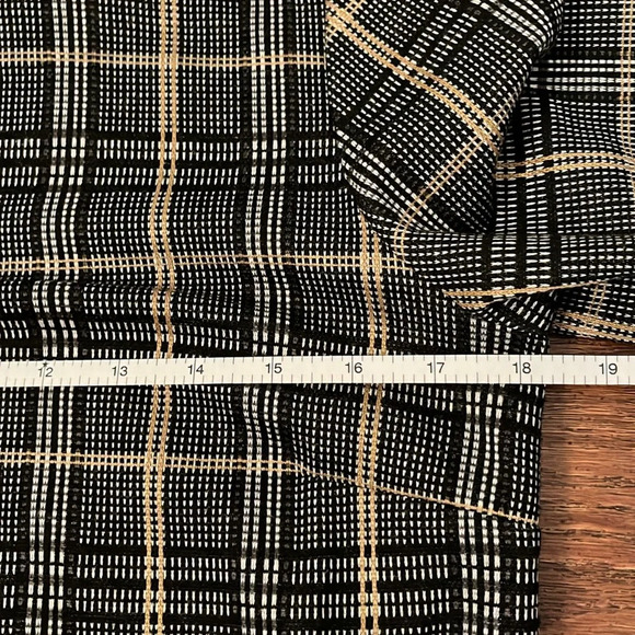 RW&CO cropped top women’s S checkered engraved button detail on shoulders - Picture 6 of 9